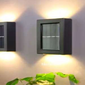 Arandela Solar de Parede LED Slim – Luz Quente e Resistente à Água (IP65)